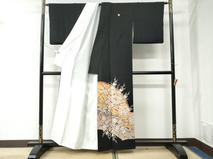 平和屋着物●豪華黒留袖 籬枝梅文 金彩 正絹 逸品 CAAW8680yc