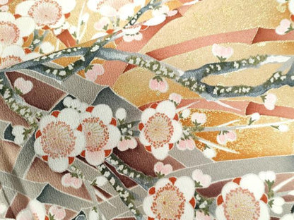 平和屋着物●豪華黒留袖 籬枝梅文 金彩 正絹 逸品 CAAW8680yc