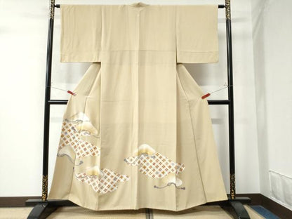 平和屋着物●豪華色留袖　駒刺繍　七宝花松文　金彩　正絹　逸品　CAAW8797yc