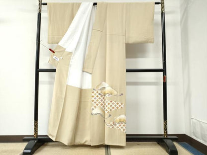 平和屋着物●豪華色留袖　駒刺繍　七宝花松文　金彩　正絹　逸品　CAAW8797yc