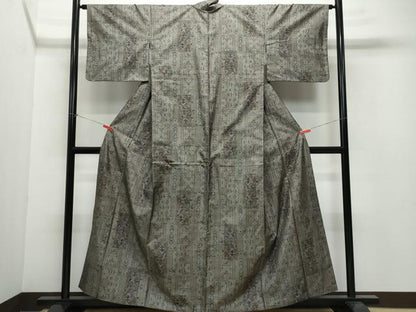 平和屋着物●本場大島紬 9マルキ 更紗花唐草文 正絹 逸品 CAAX0823vf