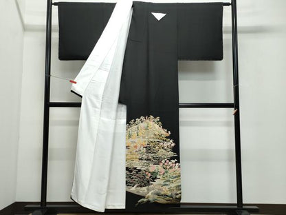 平和屋着物●豪華黒留袖　友禅　作家物　風景渡り橋草花文　さが美扱い　正絹　逸品　CAAX0870vf