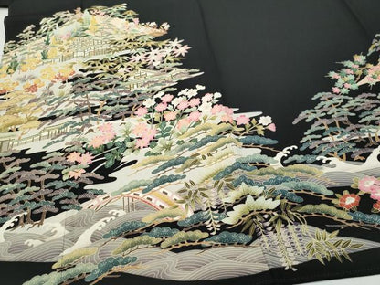 平和屋着物●豪華黒留袖　友禅　作家物　風景渡り橋草花文　さが美扱い　正絹　逸品　CAAX0870vf
