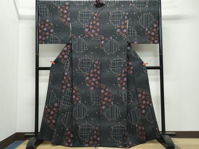 平和屋着物●上質な小紋　雪輪舞花文　黒地　金彩　正絹　逸品　CAAX0996vf