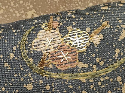 平和屋着物●訪問着　本場染大島紬　刺繍　草花文　たたき染め　金糸　正絹　逸品　CAAX1007vf