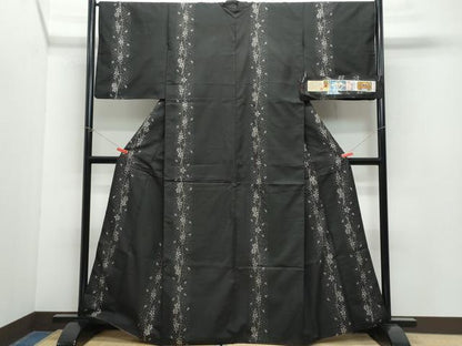 平和屋着物●本場大島紬 9マルキ 泥染め 枝花文 松永テツ子作 やまと誂製 証紙付き 正絹 逸品 CAAX1068vf