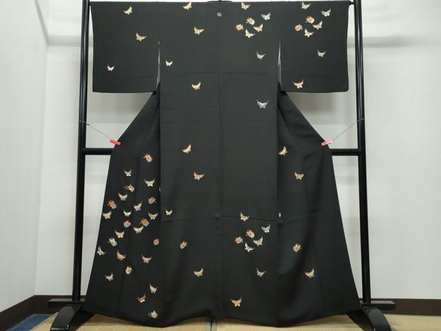 平和屋着物●訪問着 舞蝶文 黒地 金彩 鬼しぼ縮緬 正絹 逸品 CAAX1117vf