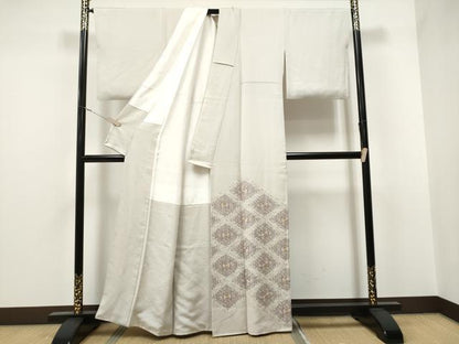 平和屋着物●豪華色留袖　総刺繍　菱花唐草文　金糸　暁鼠色地　正絹　逸品　未使用　CAAX1223hy