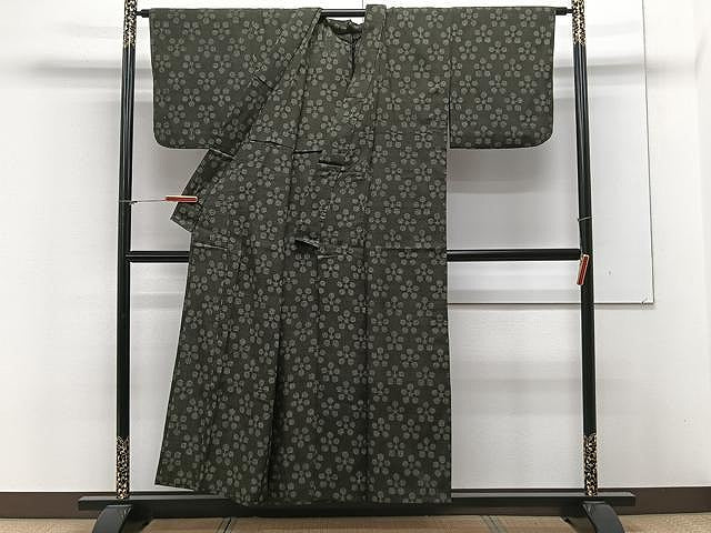 平和屋着物▽本場結城紬 重要無形文化財 単衣 100亀甲 梅鉢 正絹 逸品 CAAX2484xi