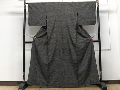 平和屋着物▽本塩沢 単衣 110亀甲 花菱文 黒地 正絹 逸品 CAAX2492xi