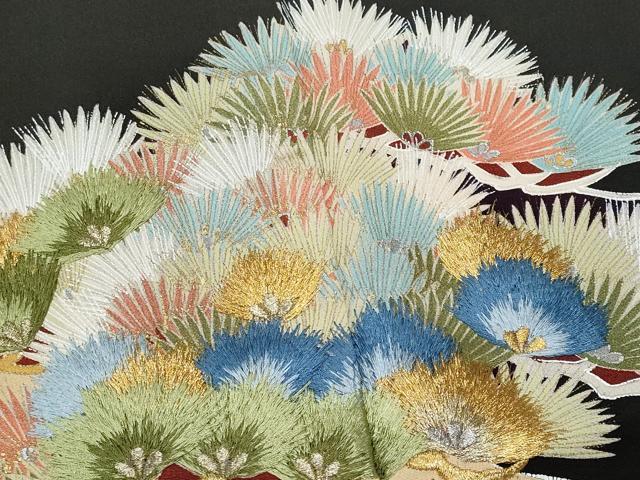 平和屋着物■豪華黒留袖　刺繍　片輪車枝松文　暈し染め　金銀彩　正絹　逸品　CAAX5490fb