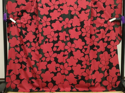 平和屋着物●豪華振袖　刺繍　舞桜文　黒地　正絹　逸品　CAAX5770gh