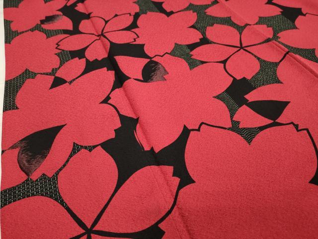 平和屋着物●豪華振袖　刺繍　舞桜文　黒地　正絹　逸品　CAAX5770gh