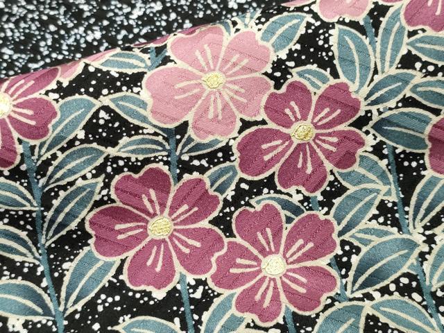 平和屋着物●豪華振袖　作家物　草花文　黒地　金彩　正絹　逸品　CAAX5844gh