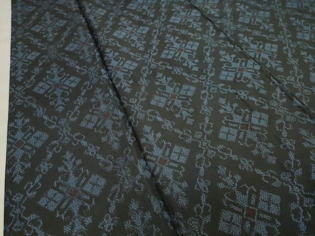 平和屋着物●本場村山大島紬　菱吉祥花文　三越扱い　正絹　逸品　CAAX5883gh