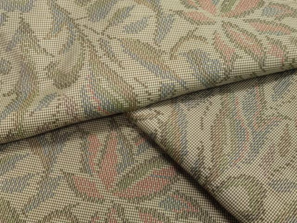 平和屋着物●本場大島紬 7マルキ 更紗花唐草文 三越扱い 正絹 逸品 CAAX5889gh