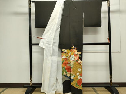 平和屋着物■豪華黒留袖　立波孔雀花文　金彩　正絹　逸品　CAAX6708ou