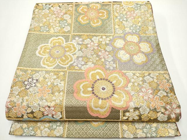 平和屋着物●六通柄袋帯 市松舞桜文 金糸 正絹 逸品 CAAX7324hy
