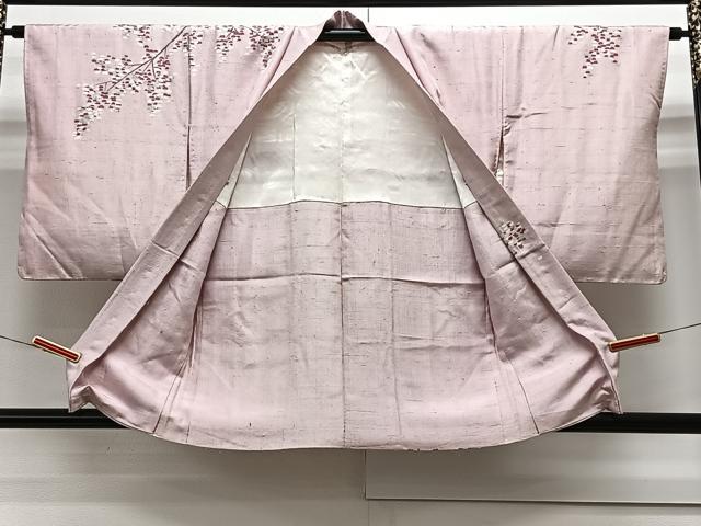 平和屋着物＃羽織 紬地 枝花文 銀彩 正絹 逸品 未使用 CAAX7862ua