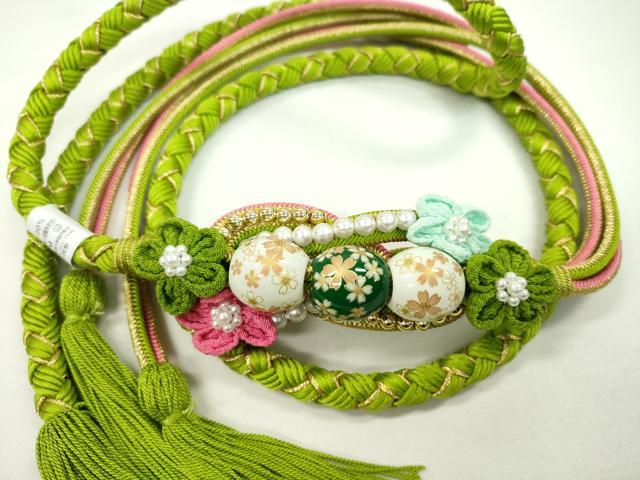 平和屋着物●和装小物 振袖用帯締め 飾り付き 飾り玉 つまみ細工 パール 花 黄緑色 金糸 撚り房 逸品 未使用 CAAX8313ju