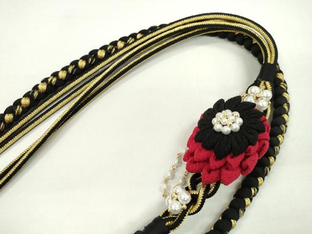 平和屋着物●和装小物　振袖用帯締め　飾り付き　つまみ細工　菊　パール　黒×紅　金糸　撚り房　逸品　未使用　CAAX8328ju