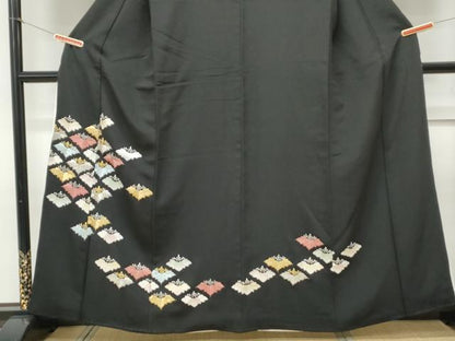 平和屋着物■豪華黒留袖　刺繍　菱花文　金銀彩　正絹　逸品　CAAY0415th