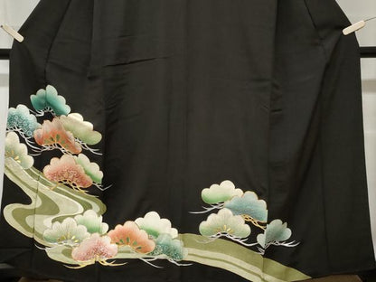 平和屋着物■豪華黒留袖　駒刺繍　松葉文　金銀彩　正絹　逸品　CAAY1971ev