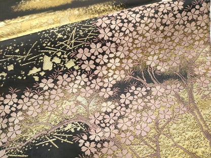 平和屋着物●西陣 河合美術織物謹製 六通柄袋帯 唐織 手織 枝桜文 黒地 本金箔 正絹 逸品 CAAY2735hy