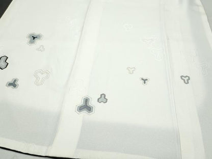 平和屋着物●男性　小紋　地紋起こし　片身替わり　毘沙門亀甲　白色×黒色　金彩　正絹　逸品　CAAY2896vf
