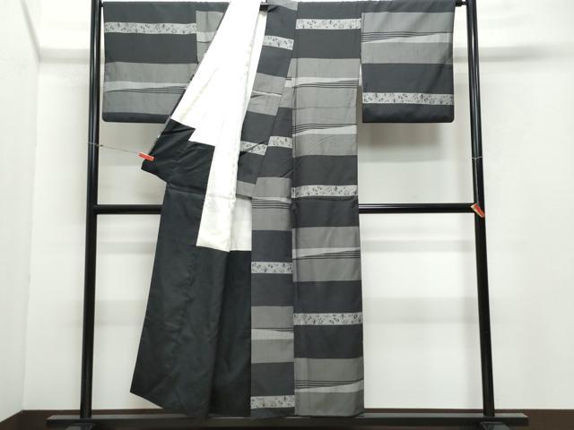 平和屋着物●上質な紬　横段舞蝶草木文　正絹　逸品　CAAY2930vf