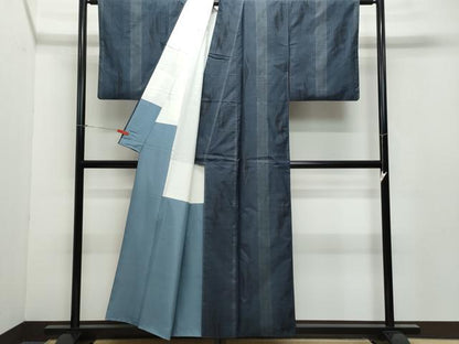 平和屋着物●本場大島紬 9マルキ 吉祥文 正絹 逸品 CAAY2981vf