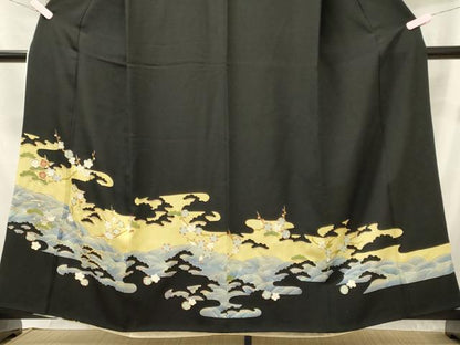 平和屋着物■豪華黒留袖　駒刺繍　流水枝梅松文　金銀彩　正絹　逸品　CAAY3380oy