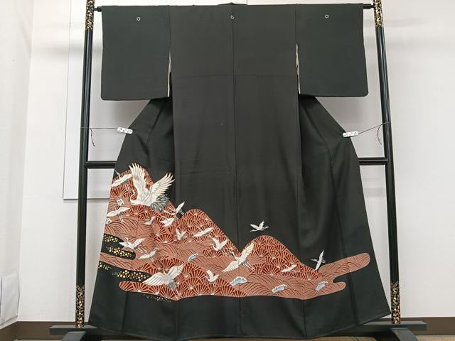 平和屋着物■豪華黒留袖　駒刺繍　飛鶴浜松文　金彩　正絹　逸品　CAAY3814xi