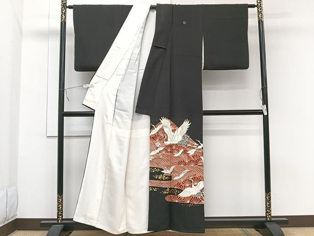 平和屋着物■豪華黒留袖　駒刺繍　飛鶴浜松文　金彩　正絹　逸品　CAAY3814xi
