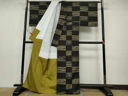 平和屋着物●上質な紬　ラクダ　横段人物文　シルクロード　正絹　逸品　CAAY4862ut