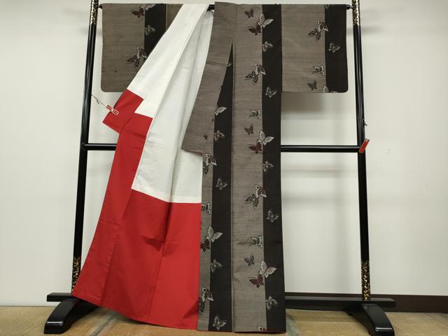 平和屋着物●上質な紬　舞蝶文　正絹　逸品　CAAY4875ut