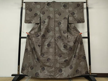 平和屋着物●本場大島紬　7マルキ　エ霞雪輪花文　正絹　逸品　CAAY4968ut
