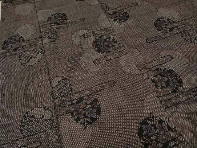 平和屋着物●本場大島紬　7マルキ　エ霞雪輪花文　正絹　逸品　CAAY4968ut