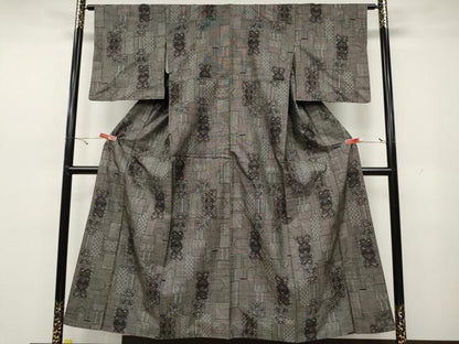 平和屋着物●本場大島紬　9マルキ　短冊重ね吉祥花文　正絹　逸品　CAAY5019ut