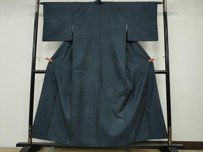 平和屋着物●本場大島紬　9マルキ　舞花文　正絹　逸品　CAAY5112ut