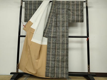 平和屋着物●上質な紬　絣文様　正絹　逸品　CAAY5162ut