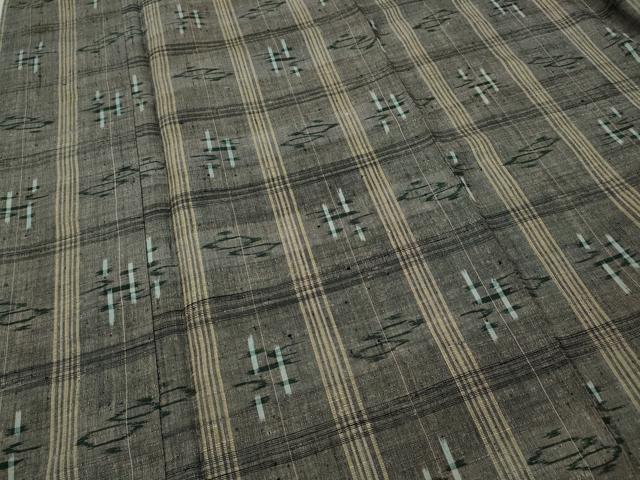 平和屋着物●上質な紬　絣文様　正絹　逸品　CAAY5162ut
