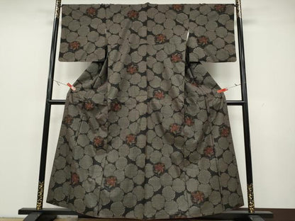 平和屋着物●本場大島紬　7マルキ　雪輪花文　正絹　逸品　CAAY5197ut
