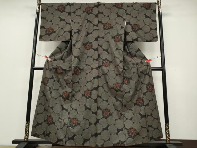 平和屋着物●本場大島紬　7マルキ　雪輪花文　正絹　逸品　CAAY5197ut