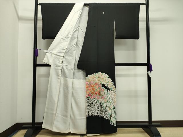 平和屋着物■豪華黒留袖　駒刺繍　梅笹花文　金彩　正絹　逸品　CAAY6569gh