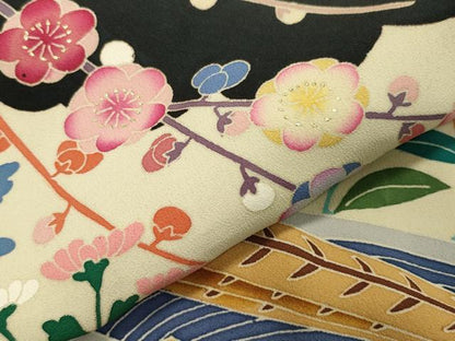 平和屋着物●本加賀友禅作家　百貫華峰　黒留袖　尾長鳥花文　暈し染め　金彩　正絹　逸品　CAAY6782gh