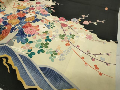 平和屋着物●本加賀友禅作家　百貫華峰　黒留袖　尾長鳥花文　暈し染め　金彩　正絹　逸品　CAAY6782gh