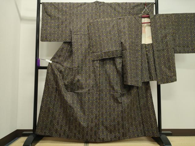 平和屋着物●本場大島紬 龍郷絣 秋名バラ アンサンブル 正絹 逸品 CAAY8217gh