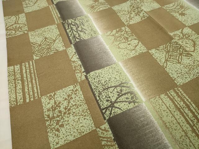 平和屋着物■小紋　市松草花文　暈し染め　洗える着物　CAAY8332gh