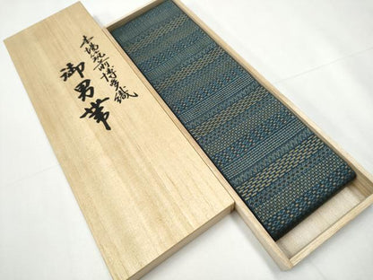平和屋着物●男性 本場筑前博多織 角帯 横段吉祥文 原田織物謹製 共箱・証紙付き 正絹 逸品 CAAY9884hy
